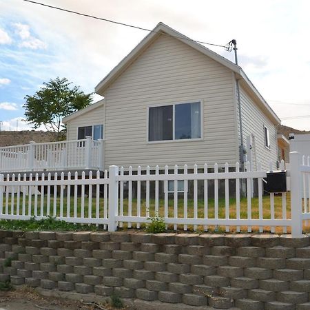 Baby Blue Sky - Price 2Bd - Newly Remodeled - Nearby Trails Lägenhet Exteriör bild