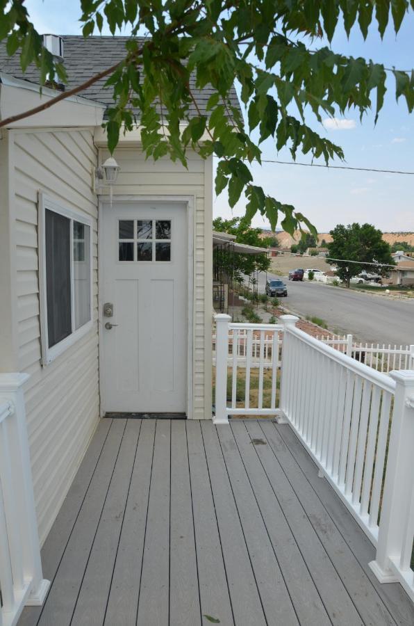 Baby Blue Sky - Price 2Bd - Newly Remodeled - Nearby Trails Lägenhet Exteriör bild
